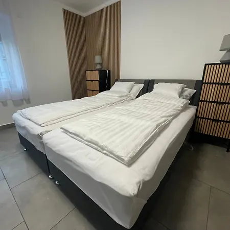 Apartament Pp *